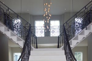 Mirror winged staircase